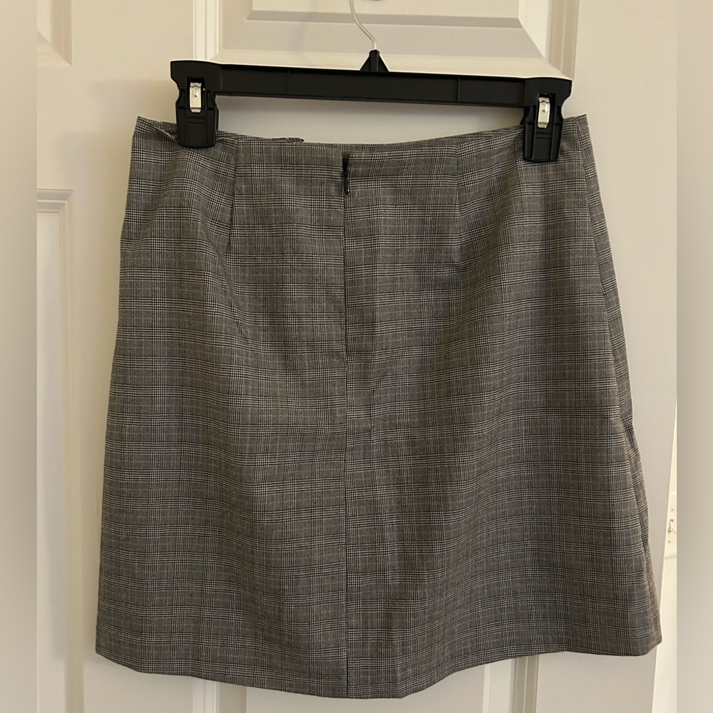 Like new 1. State grey plaid pencil skirt - Picture 2 of 2